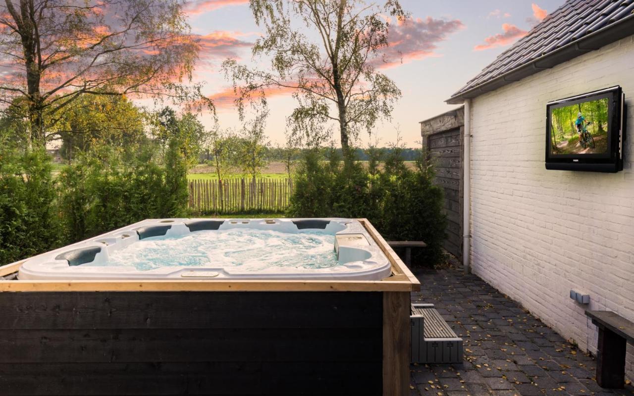 Bed & Breakfast De Zandhoef Eersel Exteriör bild